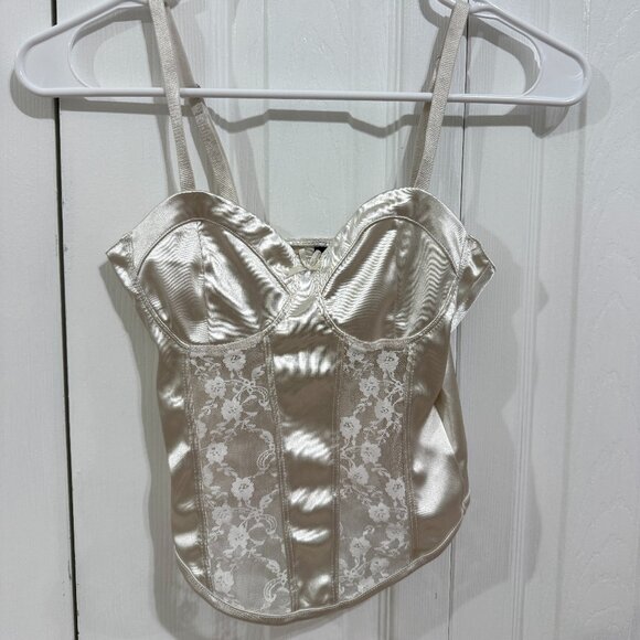 Cream Off-White Lace Top (H&M, XS) - Picture 2 of 3